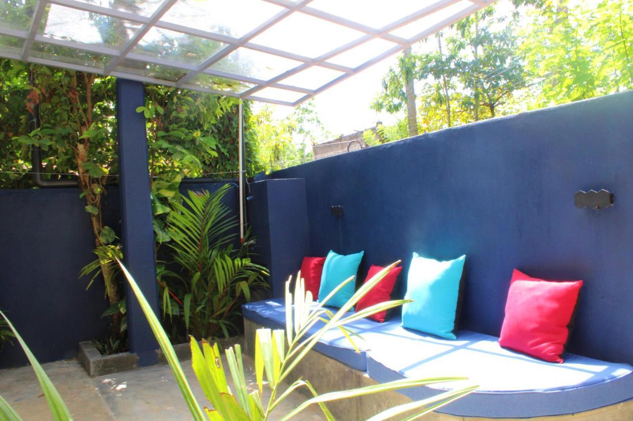 Pranaya Hiriketiya Hostel Dickwella Exterior photo